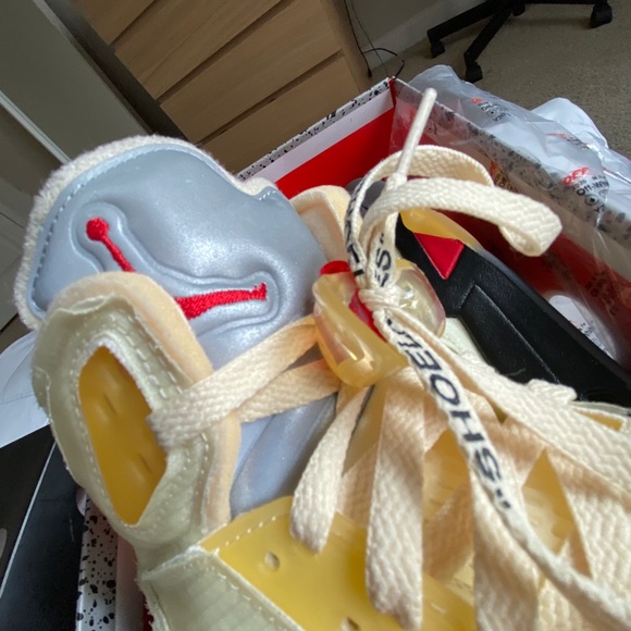 OFF-WHITE X Nike Air Jordan 5 Sail - Picture 4 of 15